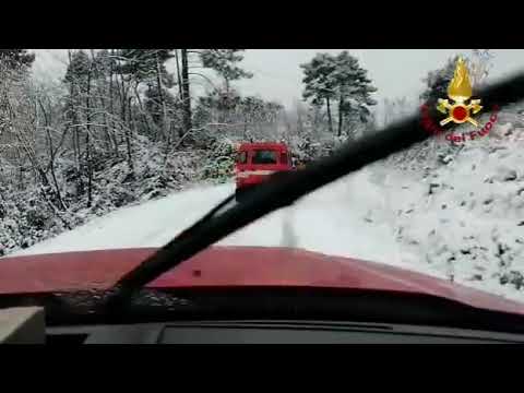 NEVE IN PROVINCIA DI PISTOIA  - VIDEO VIGILI DEL FUOCO