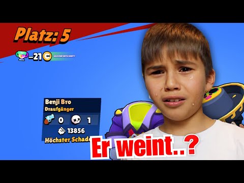 ICH PRANKE MEINEN KLEINEN BRUDER! ER RASTET KOMPLETT AUS!!! Brawl Stars