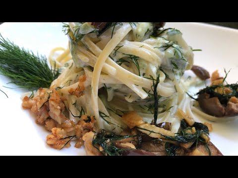 Pasta recipe with tzatziki, crispy garlic flakes, olives, dill, tsipouro. Greek 🇬🇷 food recipe