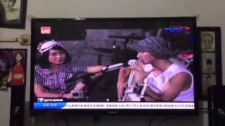Download lagu Poppy Putri mp3