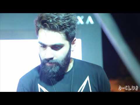 Mohit butta Amazon fashion week- Nexa stage 2018