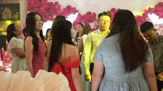 💐 Beautiful Guest Stuns in Stylish Wedding Outfit