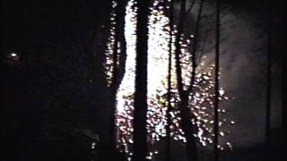 preview picture of video 'Ystrad Rhondda Public Fireworks Display 1996'