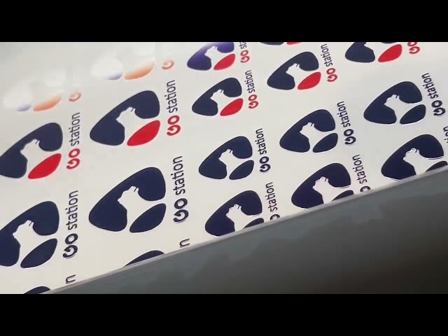 طباعة استيكر بتقنية  يو في -  تي دي اف - بارز وعالي الدقة بالمتر