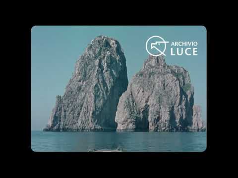 SUNDAY IN CAPRI