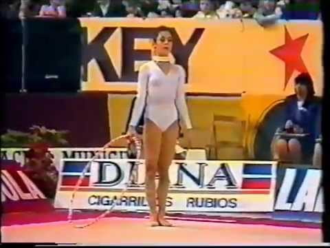 Lourdes OSUNA (ESP) hoop - 1984 Valladolid international AA
