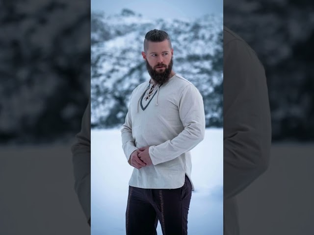 Vídeo relacionado con ZZ DISFRAZZES | Camisa Medieval blanca para hombre (L)