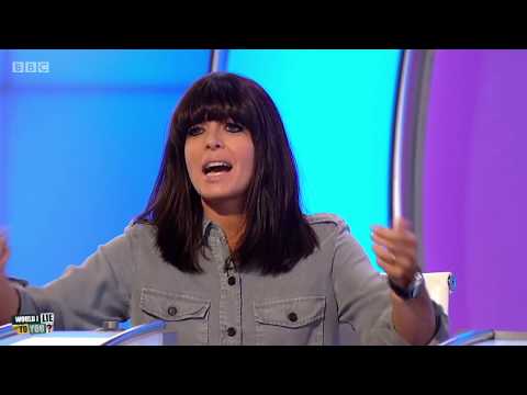 Claudia Winkleman v dětské postýlce