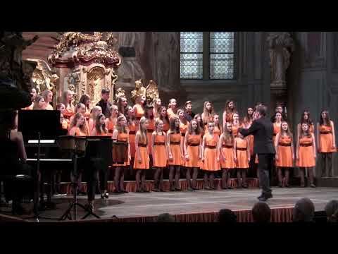 Iuventus, gaude! - Magnificat