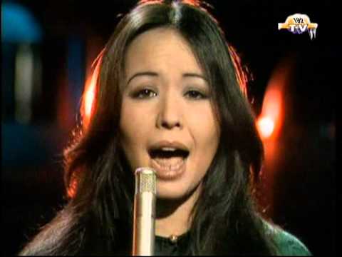 Yvonne Elliman - Love Me