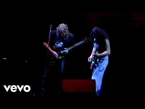 Videoclip de El Twist Del Pibe (En Directo Desde Estadio De Huracán Buenos Aires / 2001) — La Renga