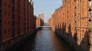 preview picture of video 'Hamburg, Germany: Speicherstadt (Storehouse City), view from Kibbelsteg - 4K Video Photo'