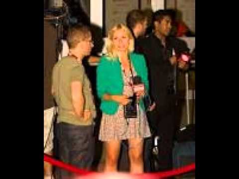 CFRX Toronto, CFRB 1010 on 6070khz shortwave at 1555 04 Aug 2015