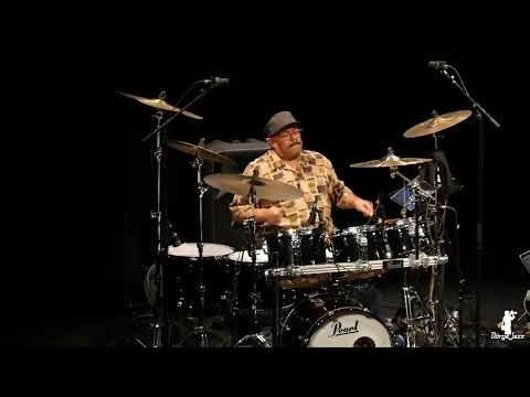 Dennis Chambers Drums solo Budapest Getcloser Jazz Feszt. MOM kult. 2018. 11. 07.