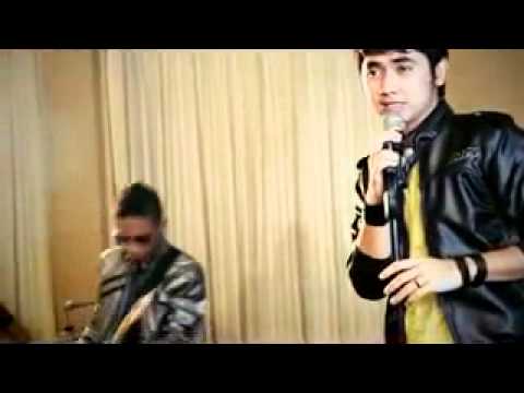 STATUZ BAND - (M.O.M) MENGAPA OH MENGAPA.avi.flv