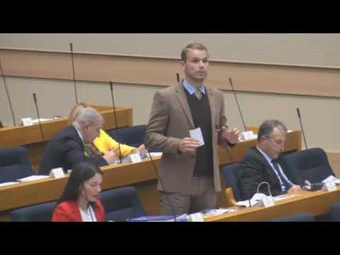 Draško Stanivuković: Prvo unište ekonomiju, pa je "popravljaju"(NSRS, 16.12.2019.)