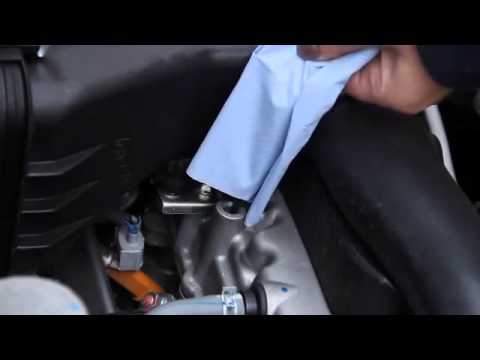 Checking your Engine Oil