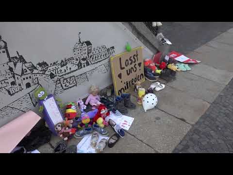 Hoyerswerda: Umfrage zur Protestaktion "Kinderschuhe" - LAUSITZWELLE