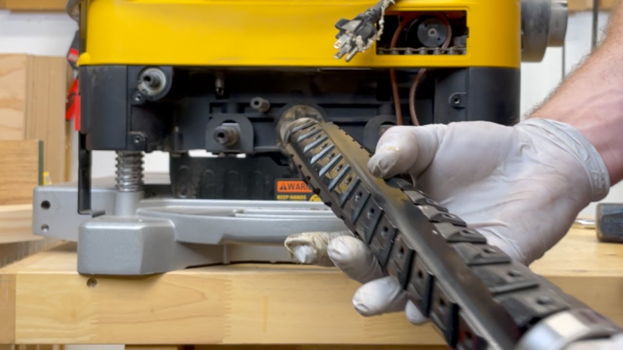 Installing FindBuyTool Helical Cutterhead in the DeWalt 735 Planer