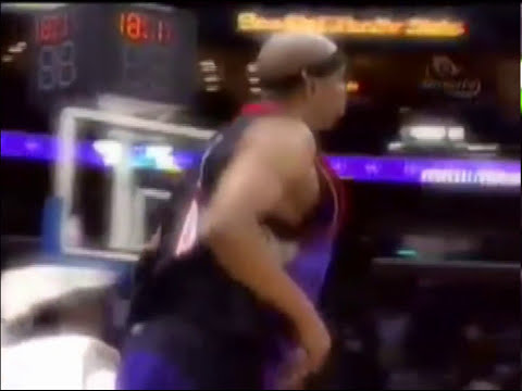 Vince Carter Clutch 3pt shot at New Orleans Hornets (03.21.2004)