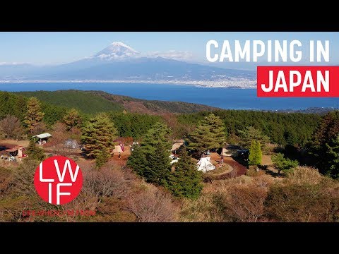 日本でのキャンプとは何か（たくさん食べること (What Camping in Japan is Like (Eating Lots of Food))