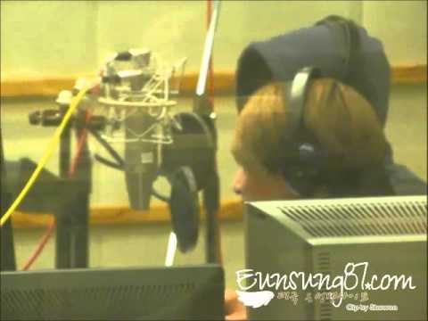 Fancam 110104 Kiss The Radio   Sungmin & Ryeowook's Funny Acting Showon