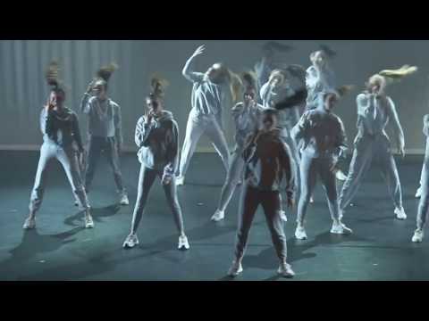 Choreography Bury A Friend by Silke Van Tongelen