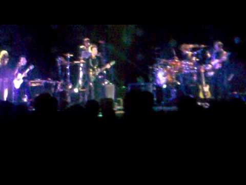 GUSTAVO CERATI MEXICO DF HE VISTO A LUCY 25NOV09.mp4