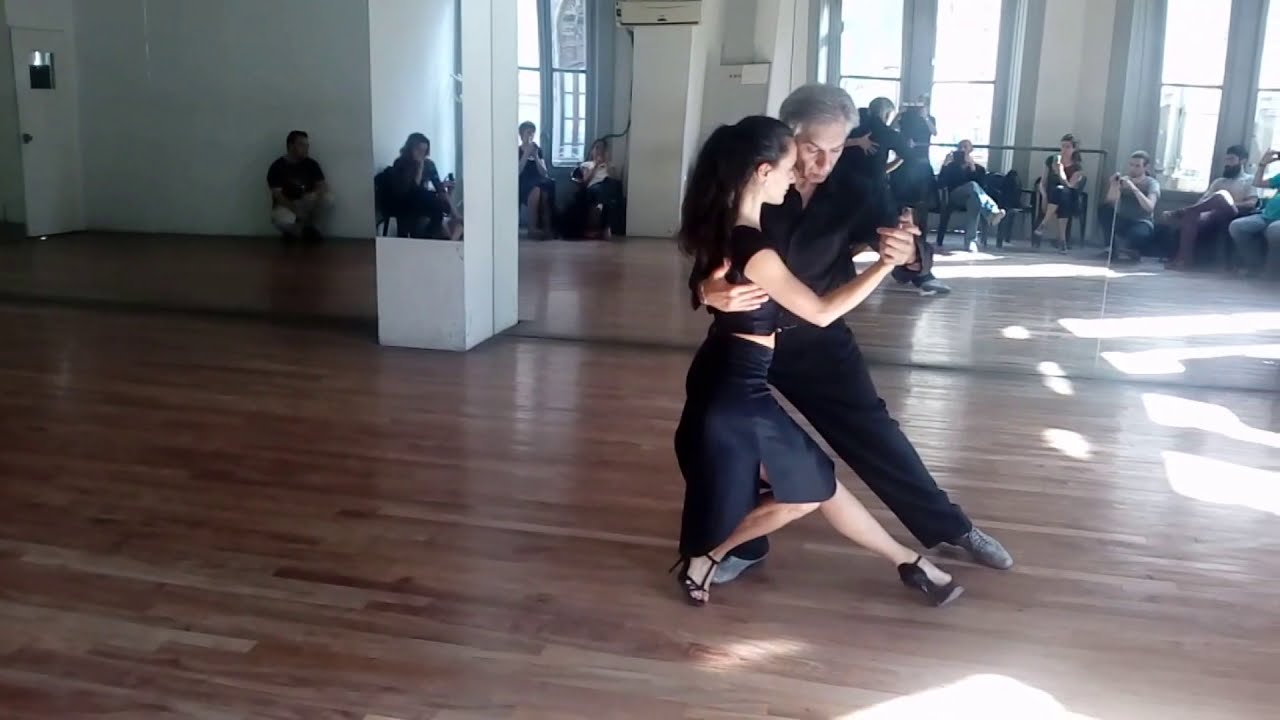 Video thumbnail for Paula Franciotti y Orlando Scarpelli - Miguel Caló-Fruta Amarga