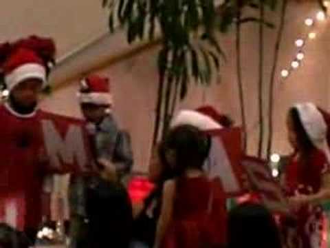 Download A Uno Christmas Alphabet Mp3 dan Mp4 2019