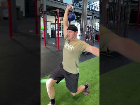 Kettlebell 1 arm overhead walking lunge