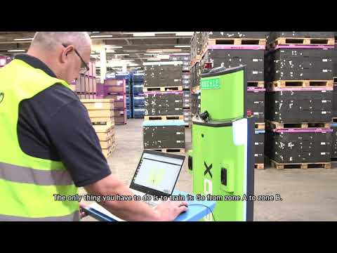 Fahrerloser Gabelstapler im Einsatz