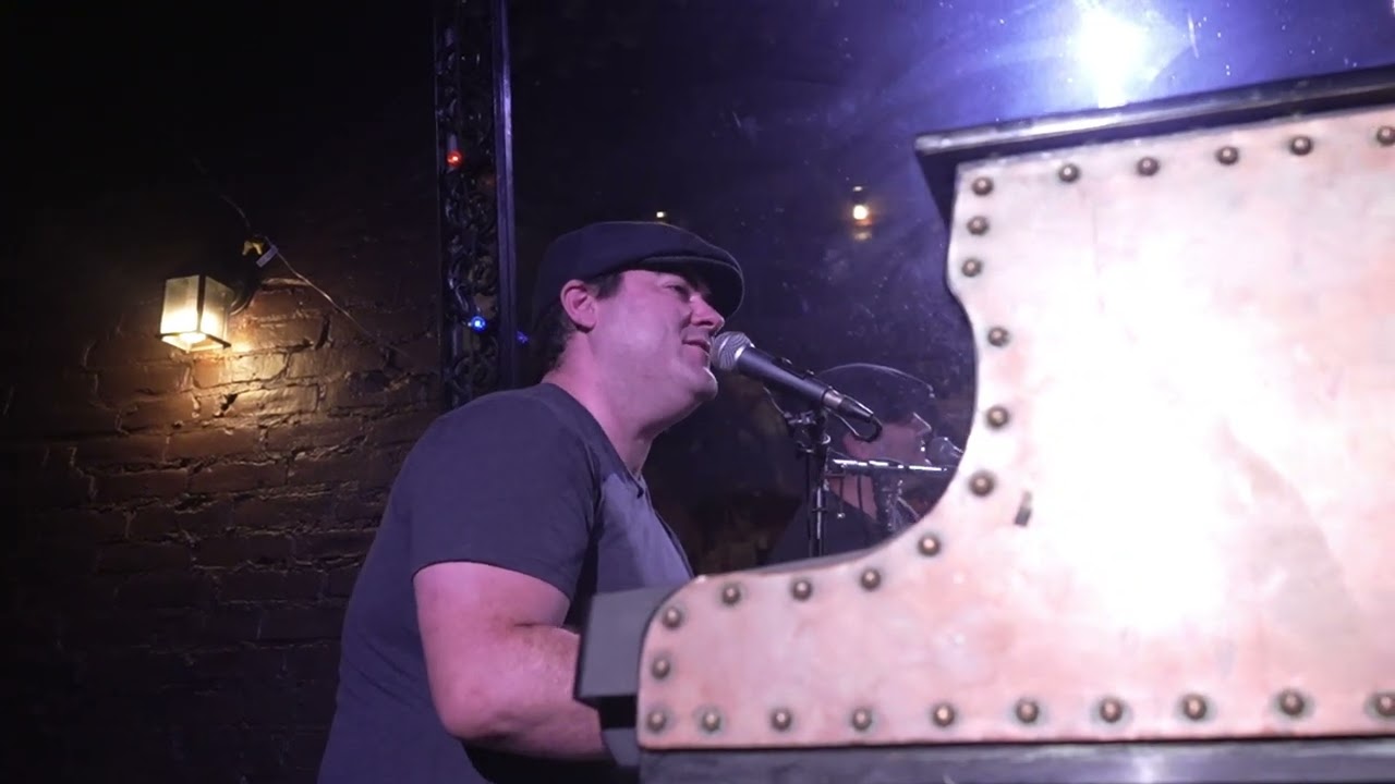 Promotional video thumbnail 1 for Honky Cat Pianos