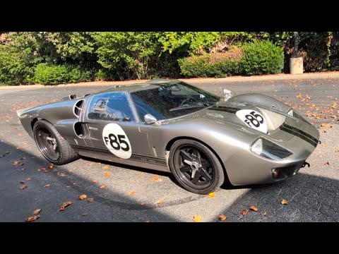 Driving the Ford GT40 - The Ferrari Killer (POV Driving Epic Sounds)