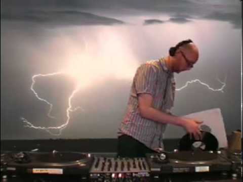 Roots United Showcase: Hoopa @ RTS.FM - 23.05.2011