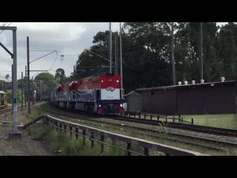 FIEs 002-001 no 2 end lead the fletches train with FiE003 mid train 29-9-15