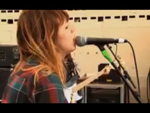 Vivian Girls - Never See Me Again - 3/21/2009 - Mohawk Outside Stage
