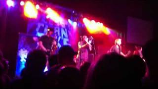 Nervous in the Alley -  Less Than Jake (Live)