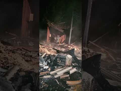 Incêndio é registrado em loja de móveis planejados em Piedade de Caratinga