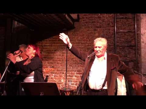 Arráncame la vida. Chico Novarro.