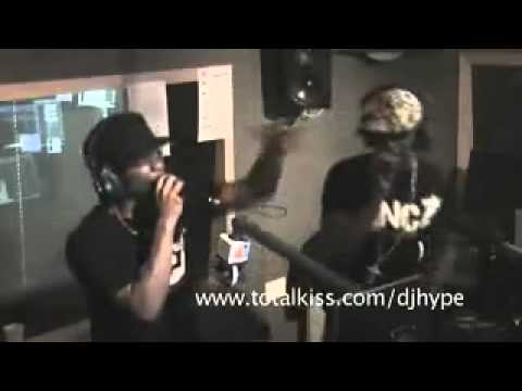 DJ Hype, MC Fun & MC Skibadee Christmas Special - YouTube.flv