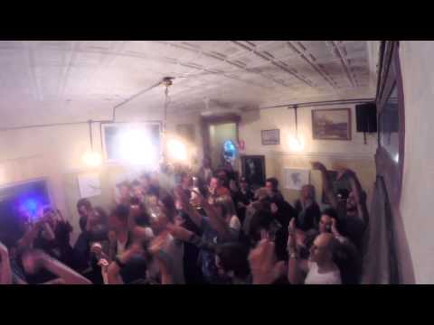 Electric Zeus encore at Los Gitanos