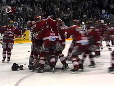 Slavia poprvé mistrem ELH - závěr 7. finále Pardubice - Slavia (17.4.2003)