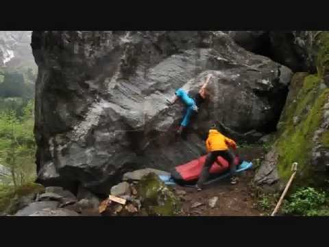 Melloblocco 2012 - Katrin Lehmann sends Il Baffo di Dalì