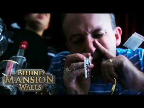 Behind Mansion Walls | Born to Win | S2E8