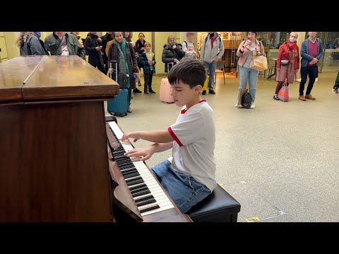 12 YEAR OLD PIANO BOY Leaves CROWD SHOCKED at London St Pancras with Queen Bohemian Rhapsody!