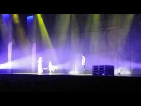 Elhaida Dani ne muzikal Notre Dame de Paris ne rolin e Fleurdelys -Mans France