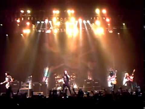 Slash feat. Myles Kennedy - Paradise City (Live in Jakarta, Indonesia, 3 August 2010)
