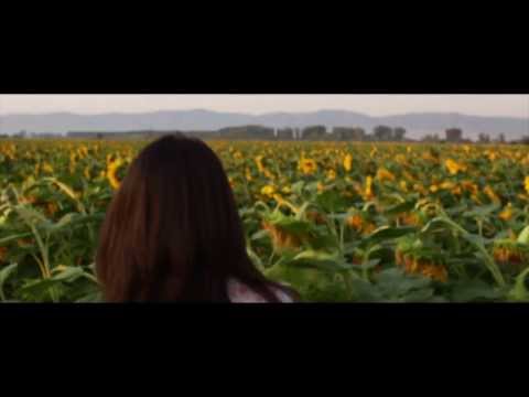 Чуй новата песен на Оратница „Църни очи“