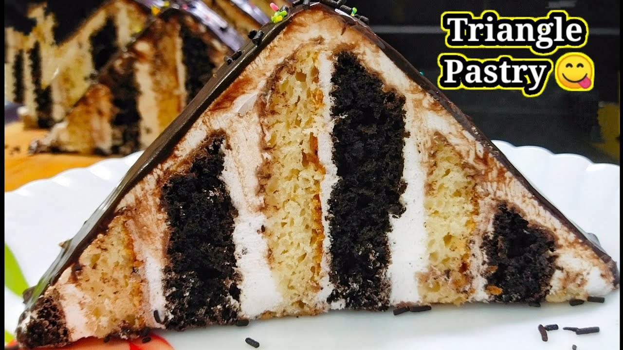 Choco Vanilla Trio pastry/ Triangle Pastry/पेस्ट्री /Pastry / Chocolate Vanilla Pastry